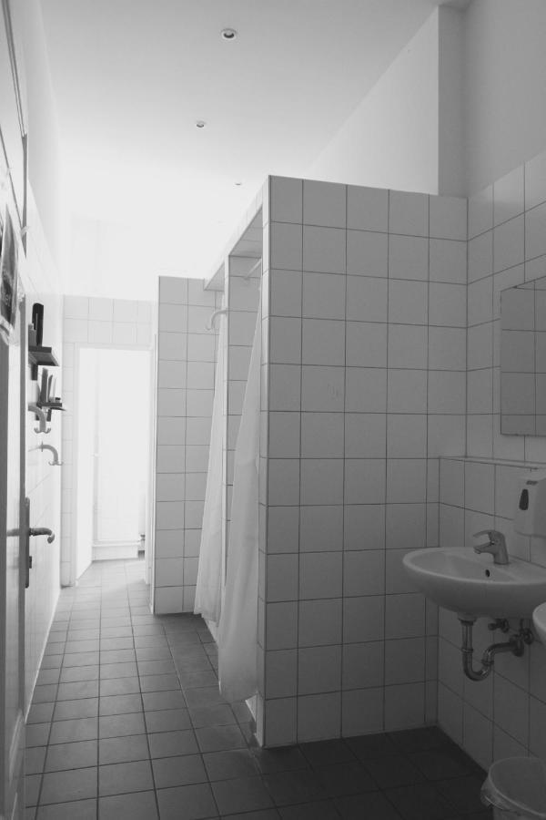36 Rooms Hostel Berlin Kreuzberg Exteriör bild